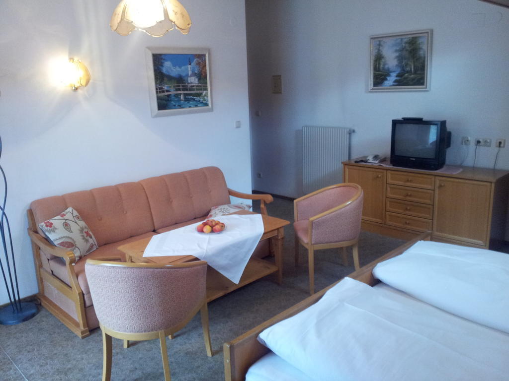 Haus St.Rupertus Guest House Bad Hofgastein Room photo